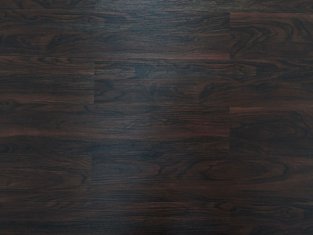LVT gulvbelægning Mørkebrunt træ 6×36
